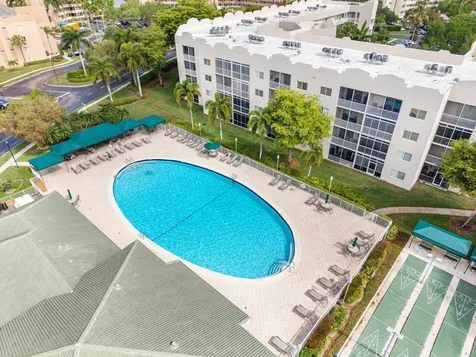 7647 Southampton Terrace Tamarac FL 33321