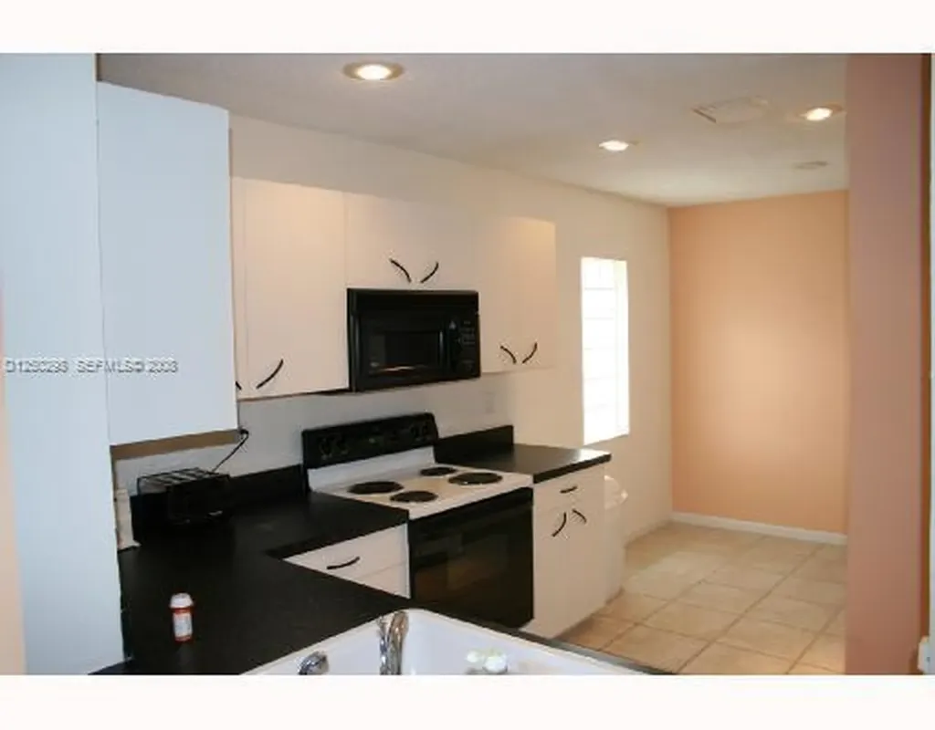 9711 NW 2nd Street Coral Springs FL 33071