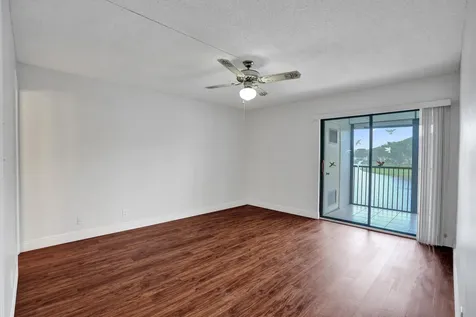 7432 Ashmont Circle Tamarac FL 33321