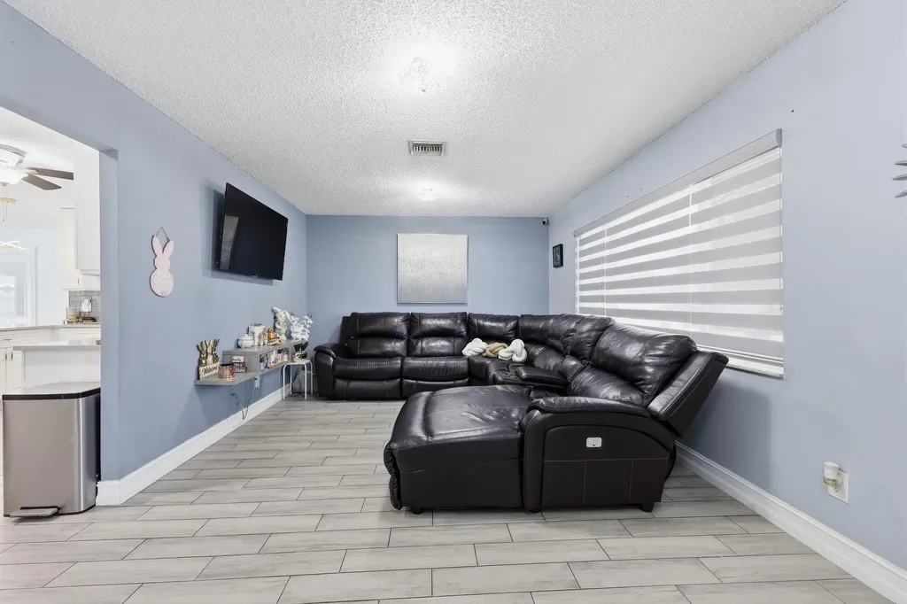 1062 Rhapsody Way Royal Palm Beach FL 33411