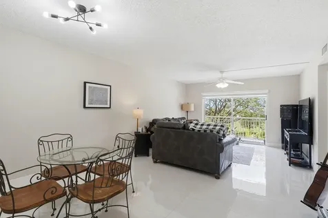 3800 Hillcrest Drive Hollywood FL 33021