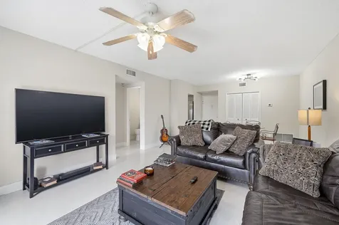 3800 Hillcrest Drive Hollywood FL 33021