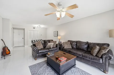3800 Hillcrest Drive Hollywood FL 33021