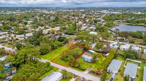 5167 SE Isabelita Avenue SE Stuart FL 34997