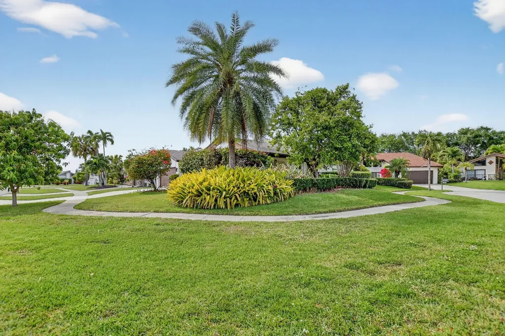 6163 Amberwoods Drive Boca Raton FL 33433