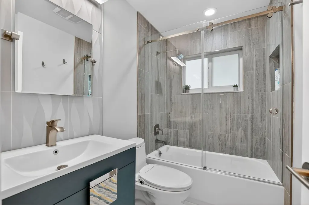 6163 Amberwoods Drive Boca Raton FL 33433