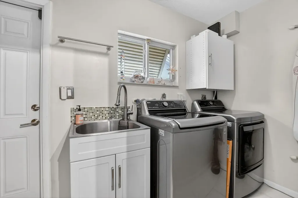 6163 Amberwoods Drive Boca Raton FL 33433