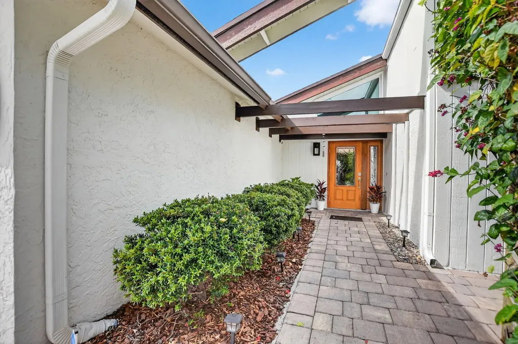 6163 Amberwoods Drive Boca Raton FL 33433