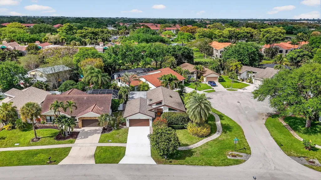 6163 Amberwoods Drive Boca Raton FL 33433