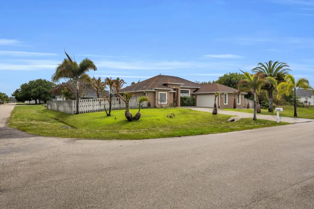 1114 SW Kalevala Drive Port St Lucie FL 34953