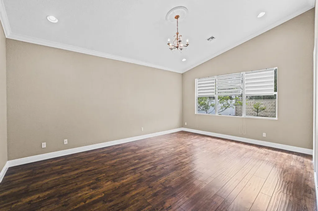 1884 SW Jamesport Drive Port St Lucie FL 34953