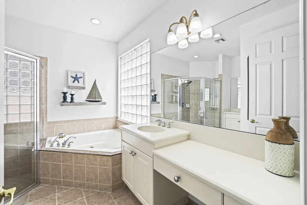 1884 SW Jamesport Drive Port St Lucie FL 34953
