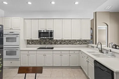 1884 SW Jamesport Drive Port St Lucie FL 34953