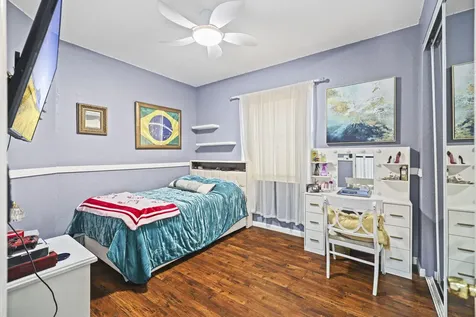 1884 SW Jamesport Drive Port St Lucie FL 34953