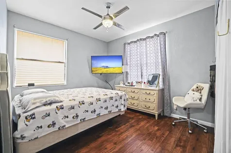 1884 SW Jamesport Drive Port St Lucie FL 34953