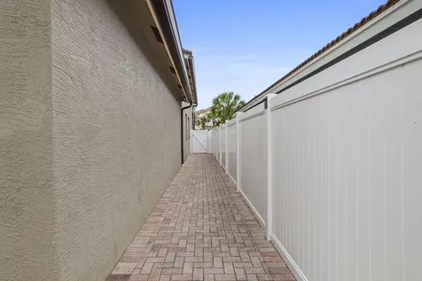 1884 SW Jamesport Drive Port St Lucie FL 34953