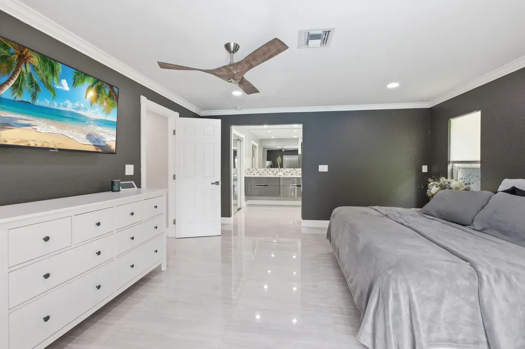 1537 NW 108th Way Coral Springs FL 33071