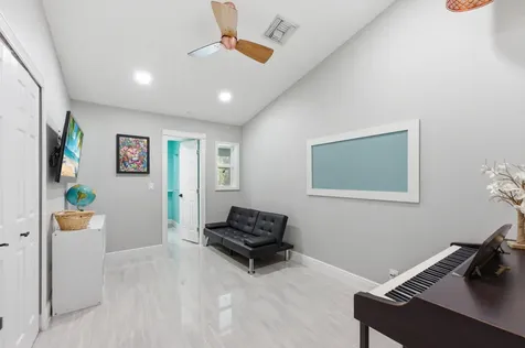 1537 NW 108th Way Coral Springs FL 33071