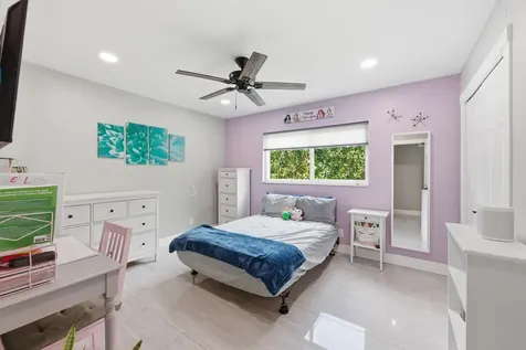 1537 NW 108th Way Coral Springs FL 33071