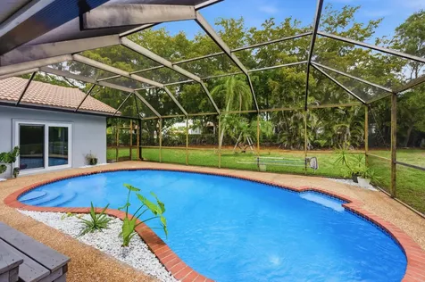 1537 NW 108th Way Coral Springs FL 33071