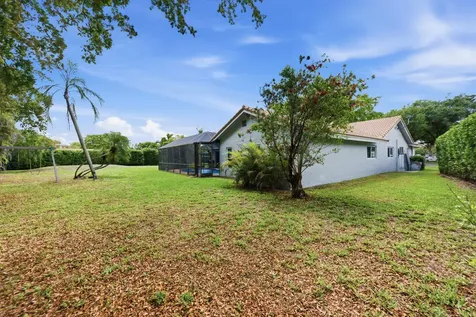1537 NW 108th Way Coral Springs FL 33071