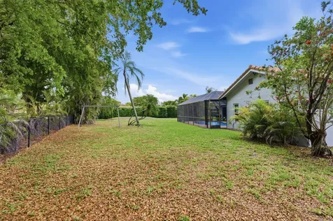 1537 NW 108th Way Coral Springs FL 33071