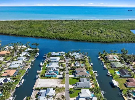8531 SE Driftwood Street Hobe Sound FL 33455