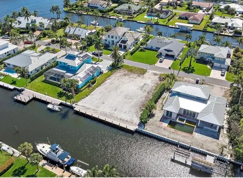 8531 SE Driftwood Street Hobe Sound FL 33455