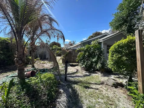 8160 SE Washington Avenue Hobe Sound FL 33455