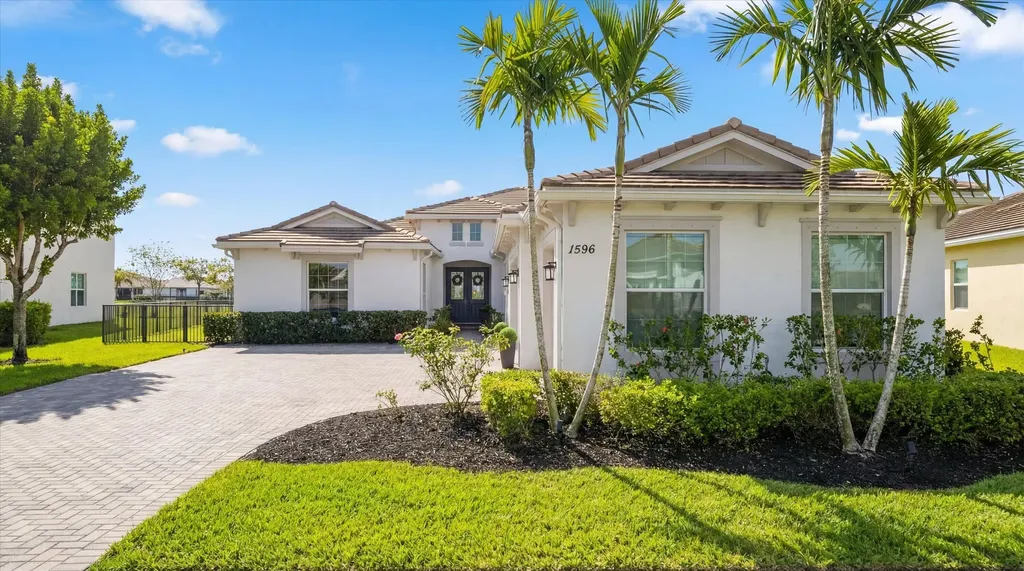 15962 Whippoorwill Circle Westlake FL 33470