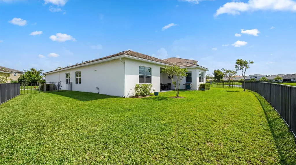 15962 Whippoorwill Circle Westlake FL 33470