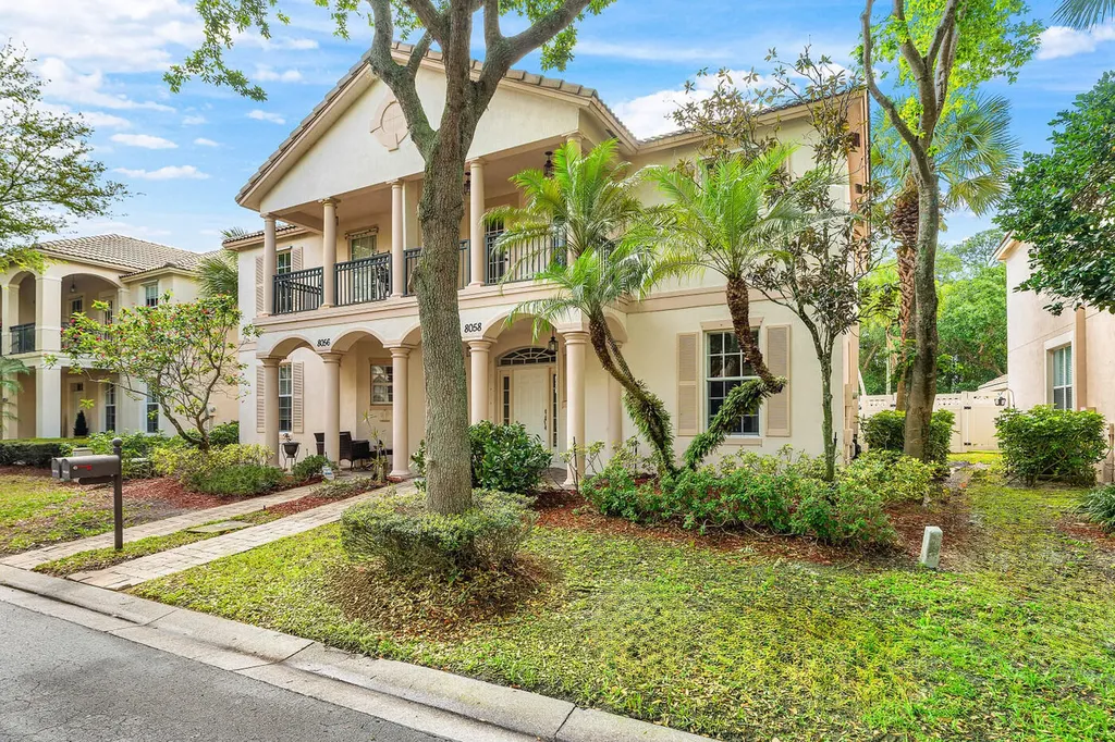 8058 Murano Circle Palm Beach Gardens FL 33418