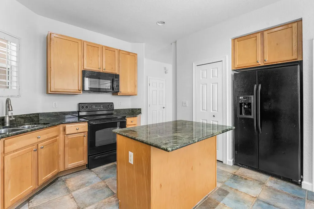 8058 Murano Circle Palm Beach Gardens FL 33418