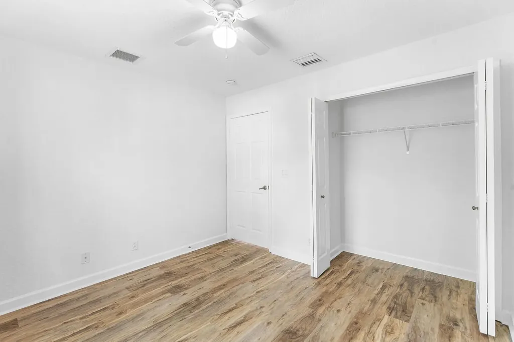 8058 Murano Circle Palm Beach Gardens FL 33418