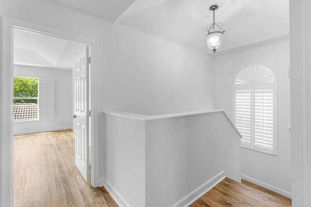 8058 Murano Circle Palm Beach Gardens FL 33418