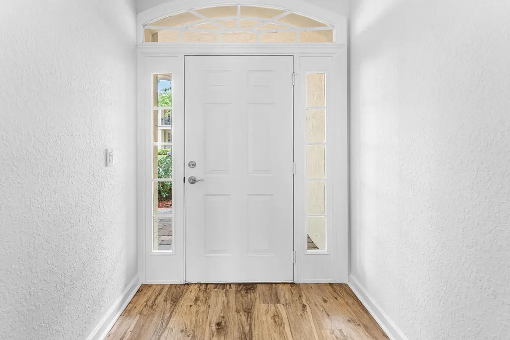 8058 Murano Circle Palm Beach Gardens FL 33418