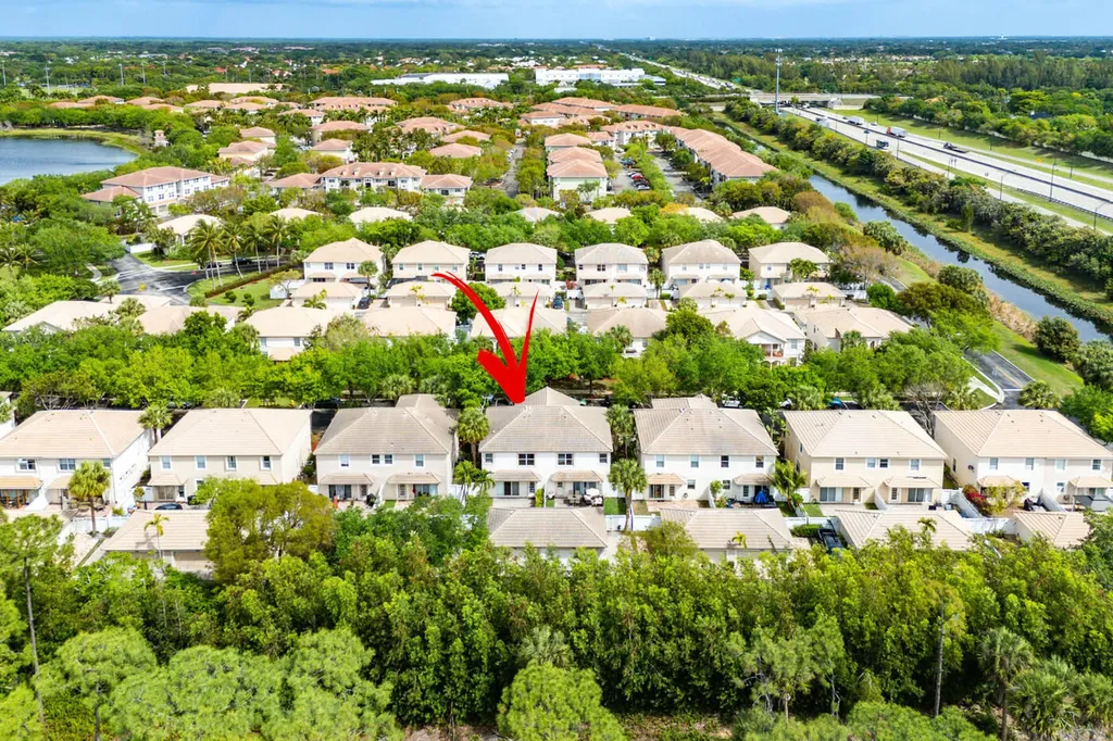 8058 Murano Circle Palm Beach Gardens FL 33418