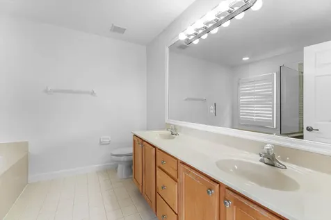 8058 Murano Circle Palm Beach Gardens FL 33418