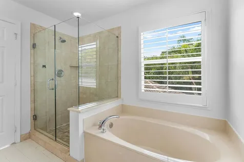 8058 Murano Circle Palm Beach Gardens FL 33418