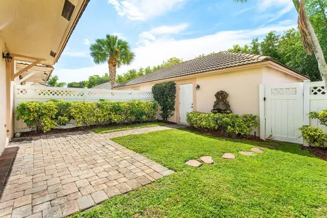 8058 Murano Circle Palm Beach Gardens FL 33418