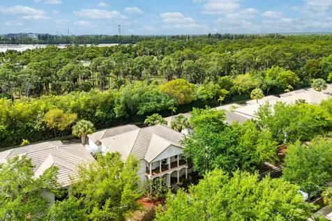 8058 Murano Circle Palm Beach Gardens FL 33418