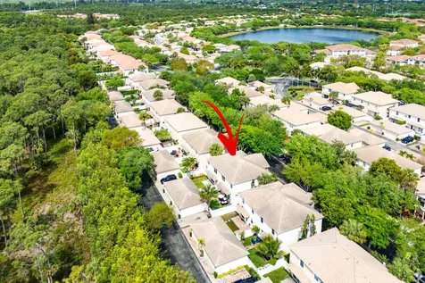 8058 Murano Circle Palm Beach Gardens FL 33418
