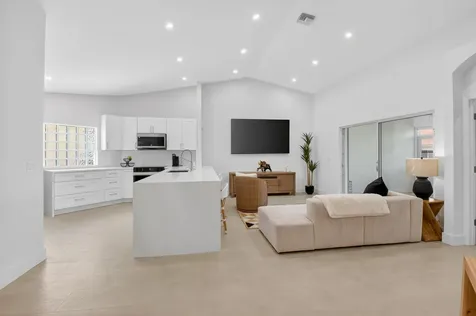 6171 Floral Lakes Drive Delray Beach FL 33484