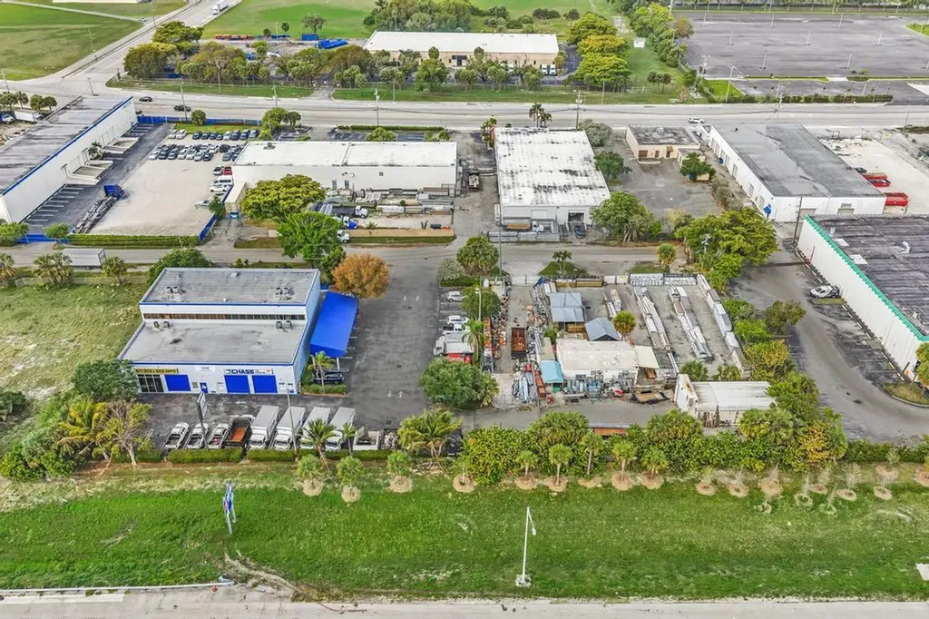1150 SW 10th Avenue Pompano Beach FL 33069