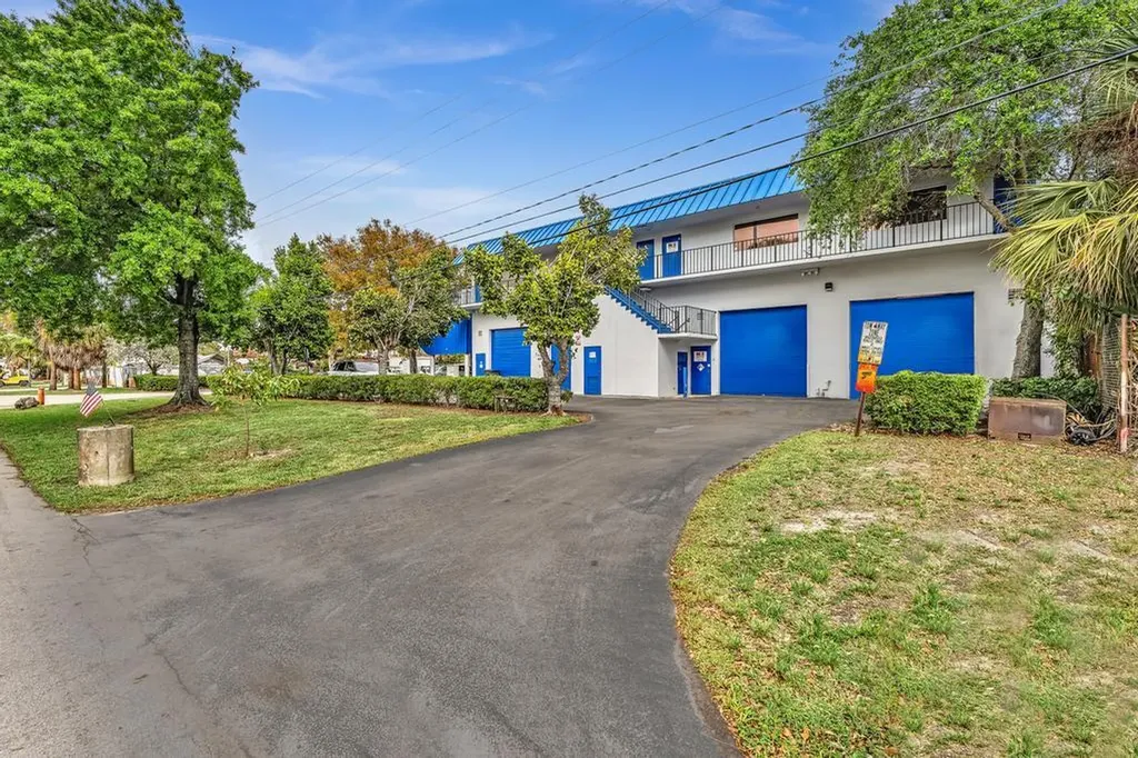 1150 SW 10th Avenue Pompano Beach FL 33069