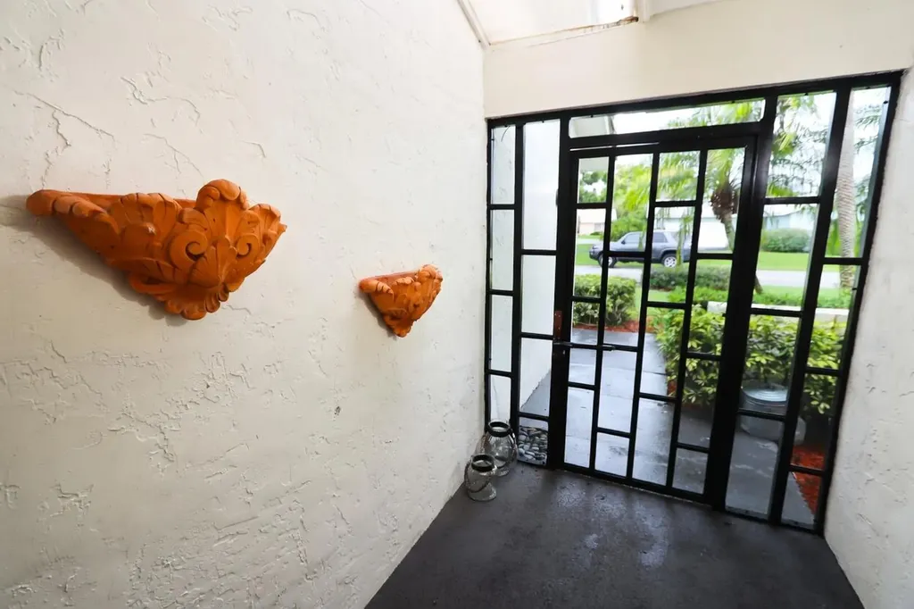 5667 Cameo Drive N Boca Raton FL 33433