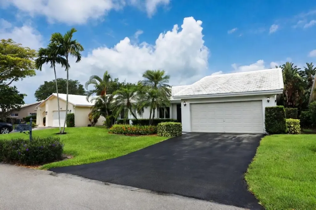 5667 Cameo Drive N Boca Raton FL 33433