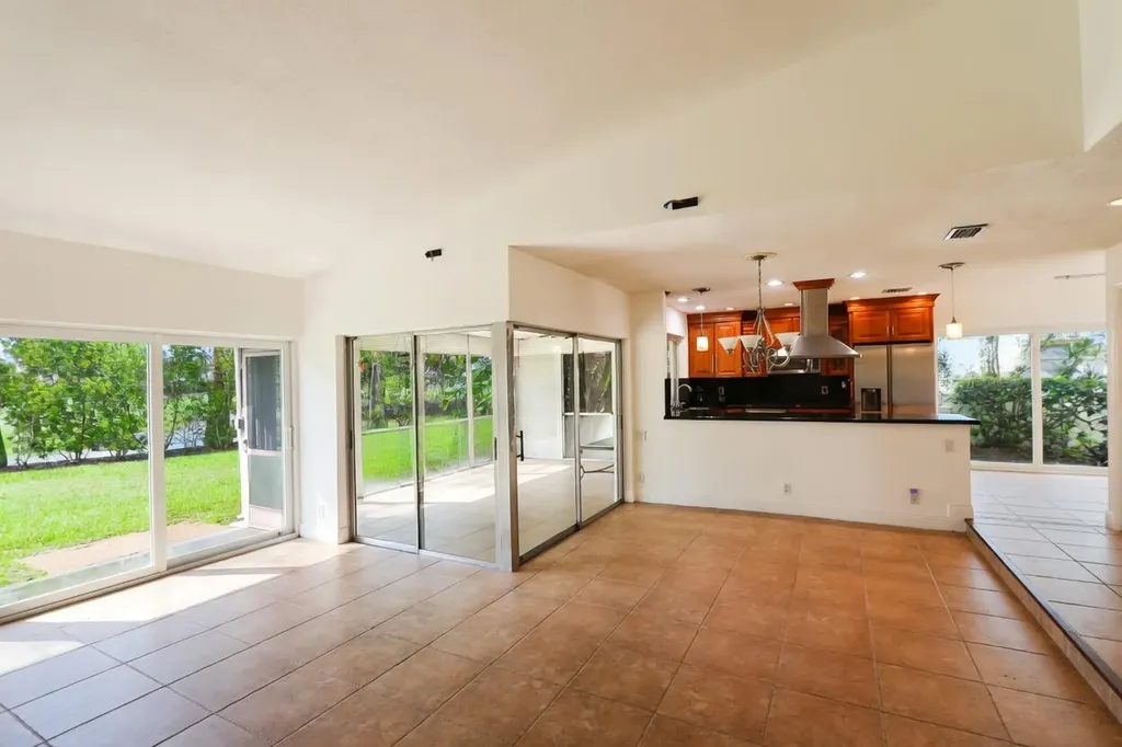 5667 Cameo Drive N Boca Raton FL 33433