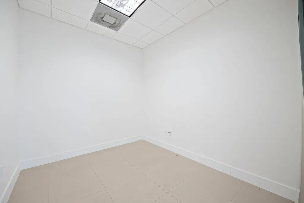 175 SW 7th Street Miami FL 33130