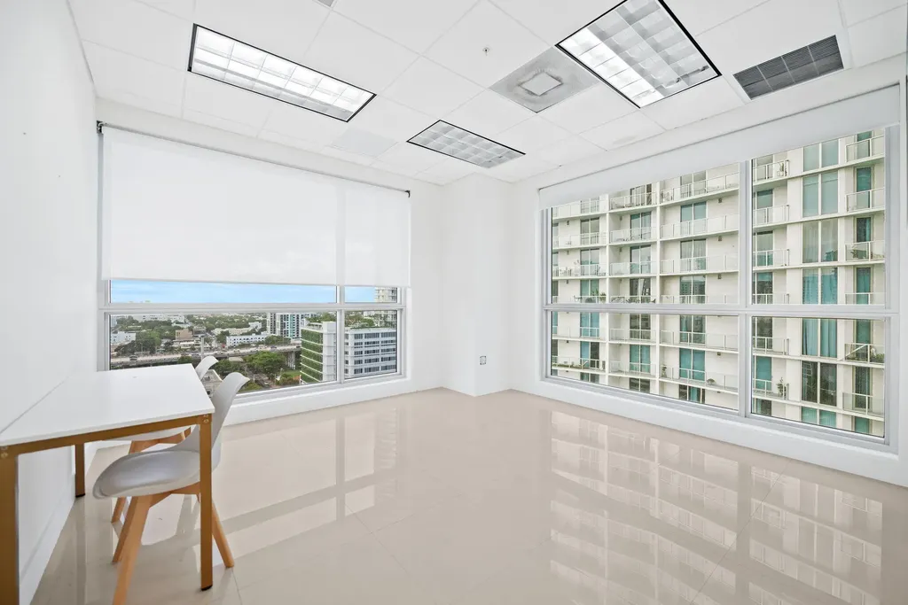 175 SW 7th Street Miami FL 33130